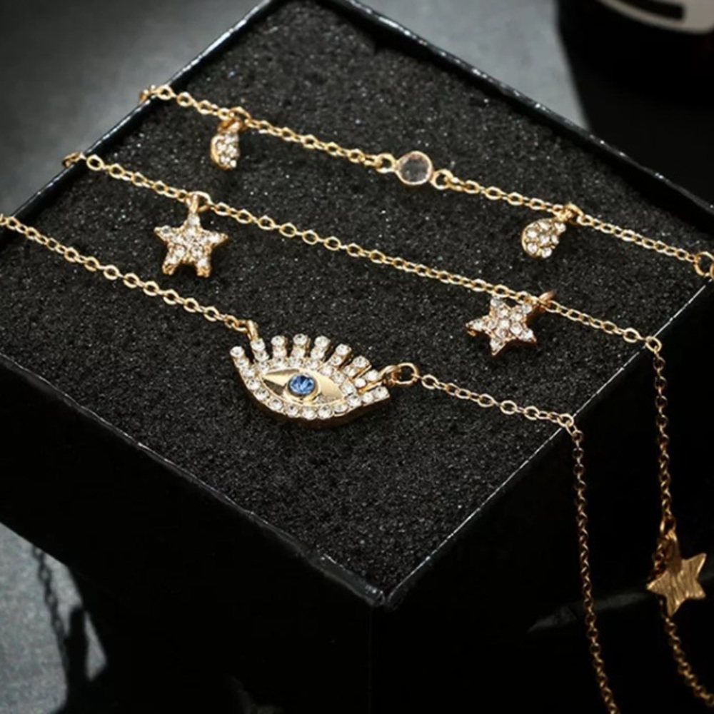 ⚜️𝟯𝟬%𝗢𝗙𝗙 𝗯𝘂𝗻𝗱𝗹𝗲𝘀 𝟯+⚜️ NEW 3 Layered Gold Rhinestone Evil Eye Necklace - Picture 6 of 10